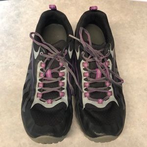 Merrill Women’s Vibram Shoes Size 9